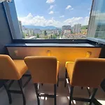 Tower Seven Apartamento