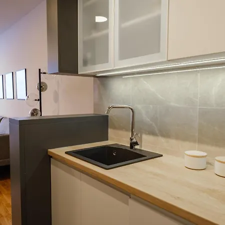 Tower Seven Apartment *